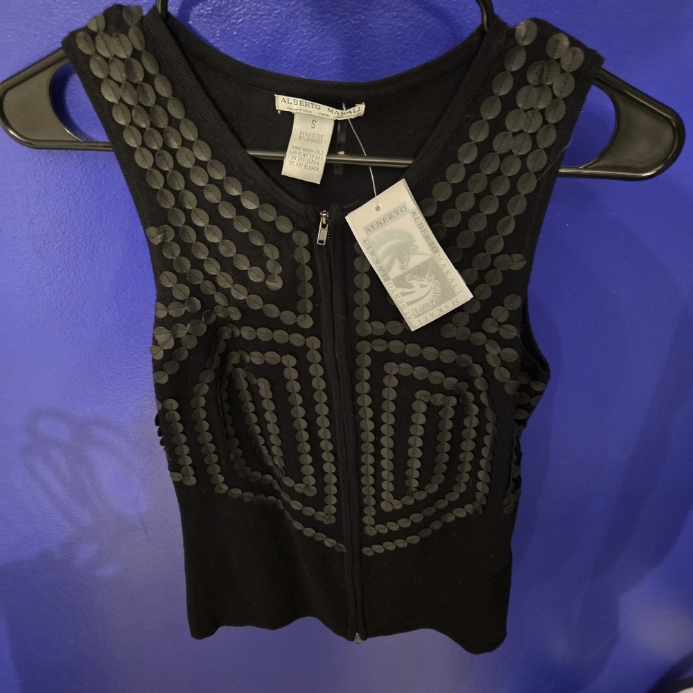 Miscellaneous Women's Tops/Tanks/Sweater/ Blazer/Jacket.